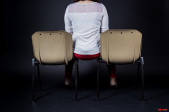 avoir_le_cul_entre_deux_chaises_rd