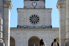 voir_midi_a_sa_porte_rd